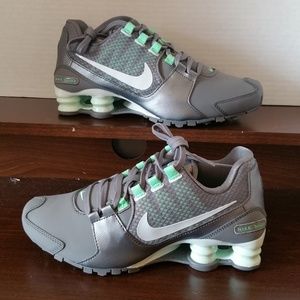 nike shox avenue womens